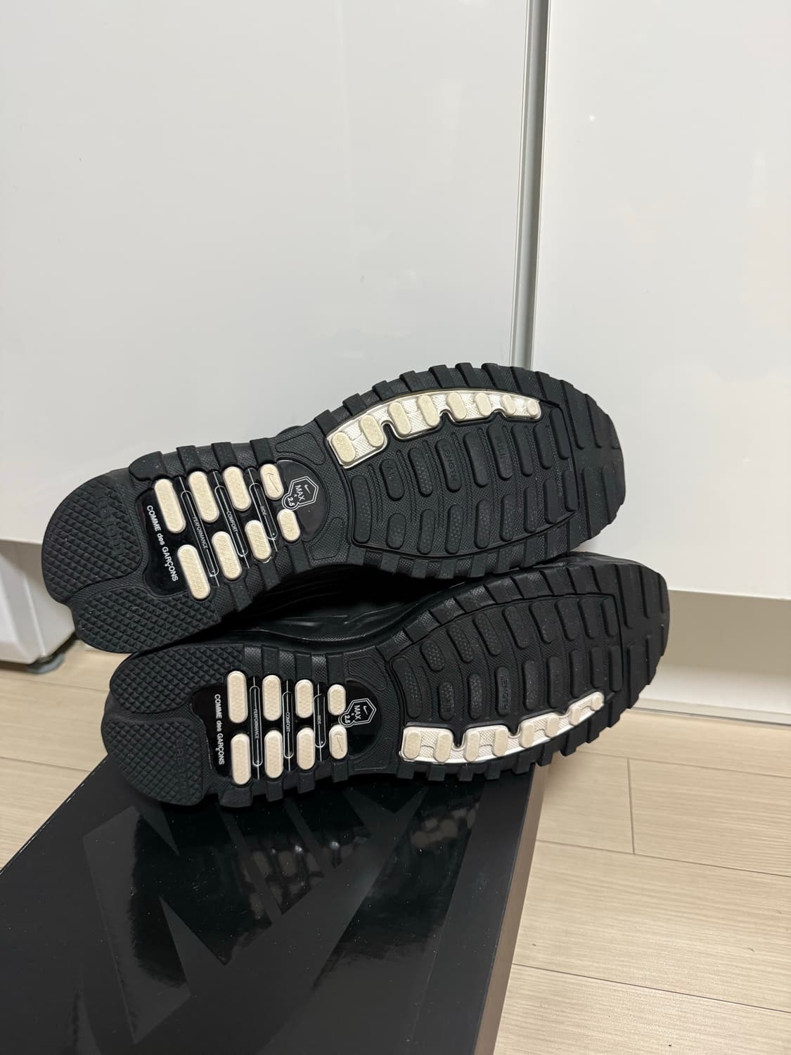 나이키 에어맥스 TL 2.5 꼼데가르송 옴므 플러스 블랙 290 상품이미지3