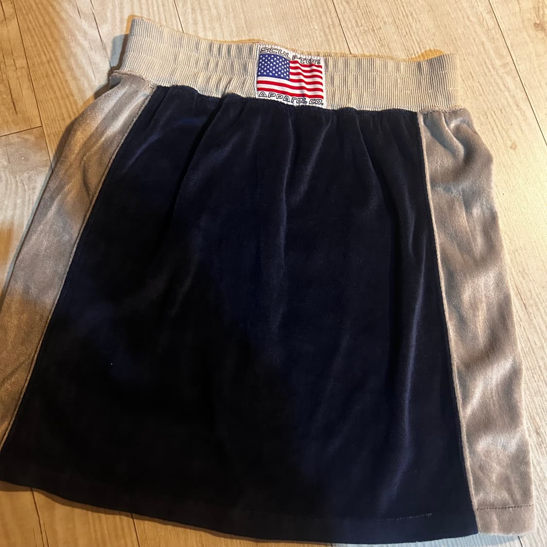 스컬프터 벨벳 네이비 미니 스커트 상품이미지2