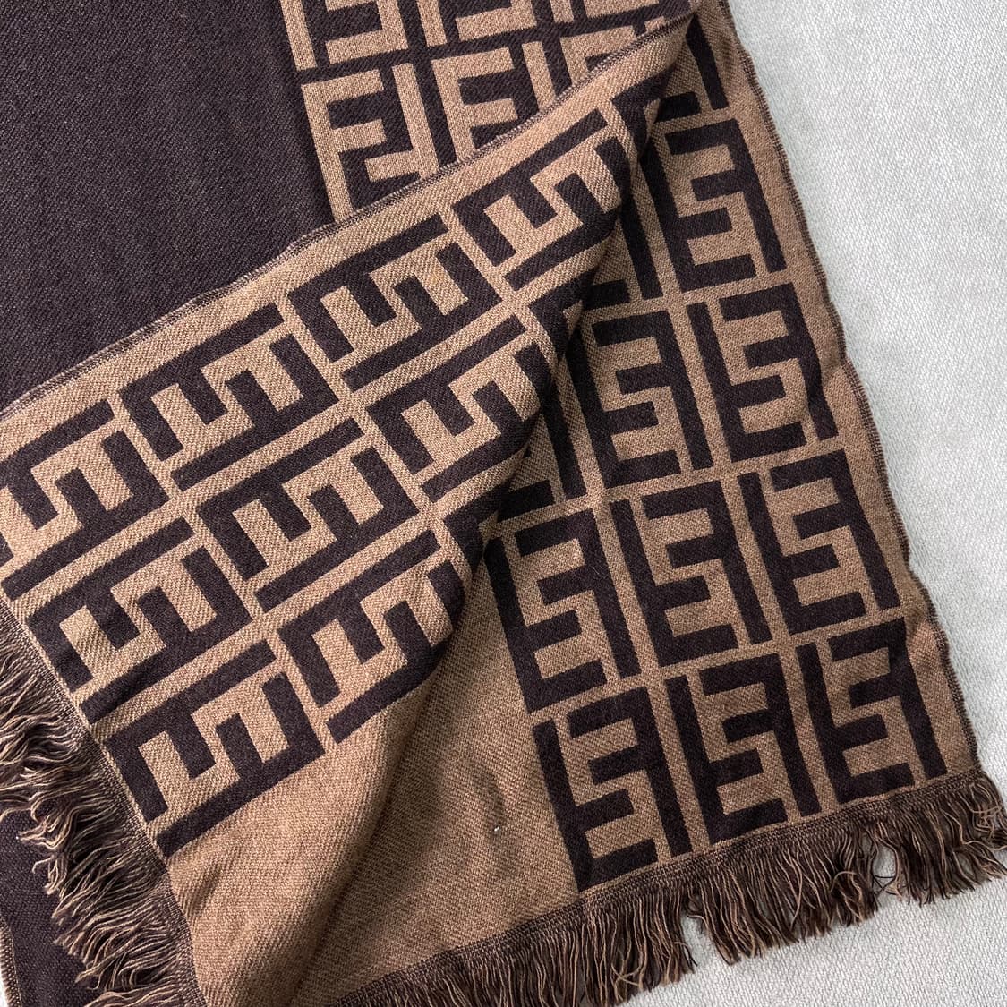 펜디 FF 주카패턴 울 머플러 상품이미지4