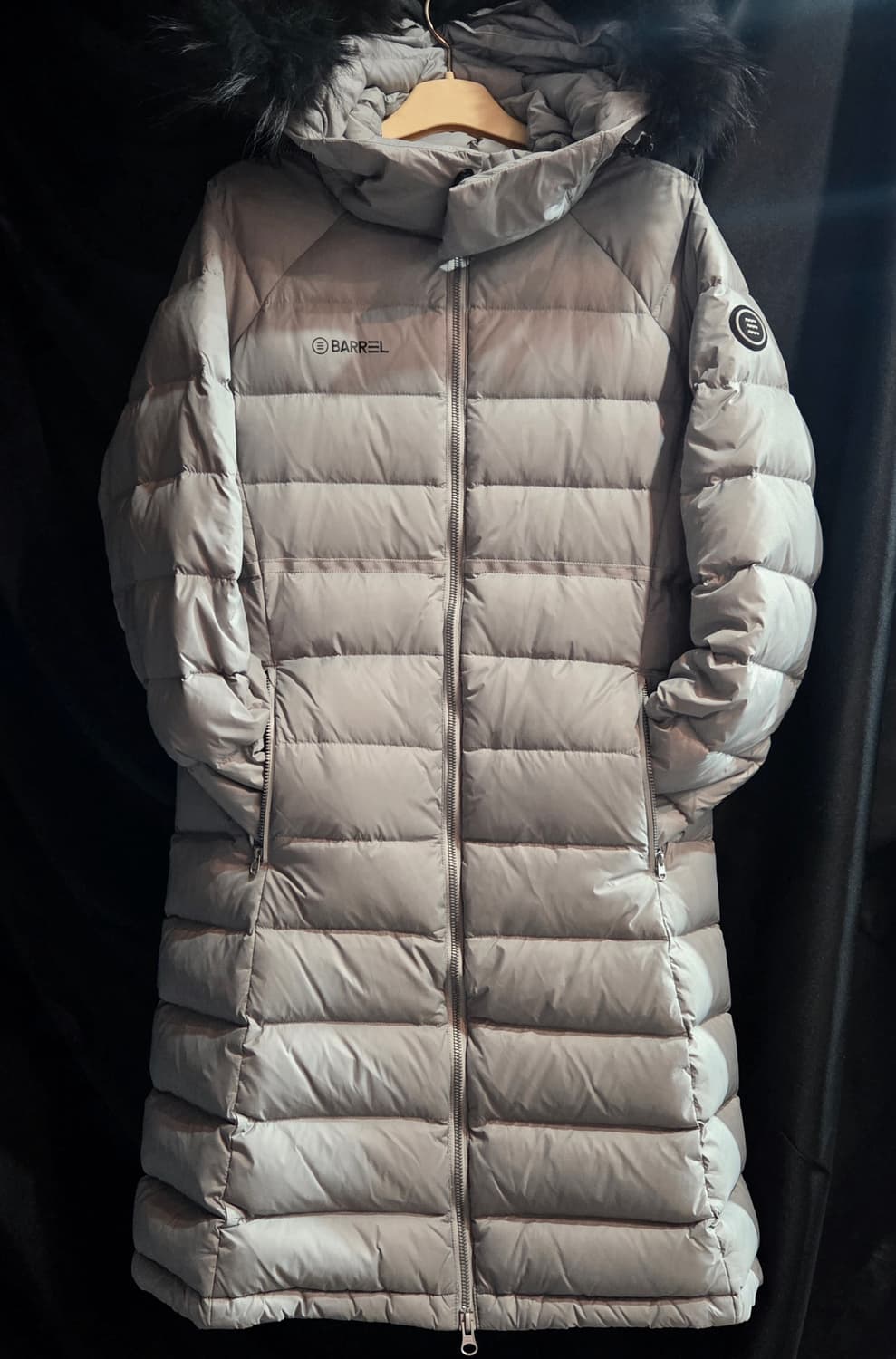 배럴 덕다운 후드 롱 패딩 상품이미지1