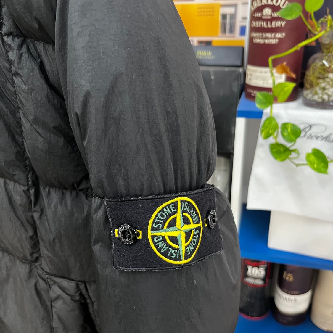 스톤아일랜드 크링클랩스 후드 다운패딩 점퍼 M 상품이미지4