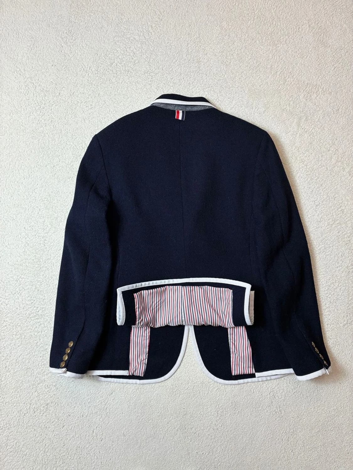 톰브라운 x 니만마커스 블레이저 자켓 PN6895 상품이미지4