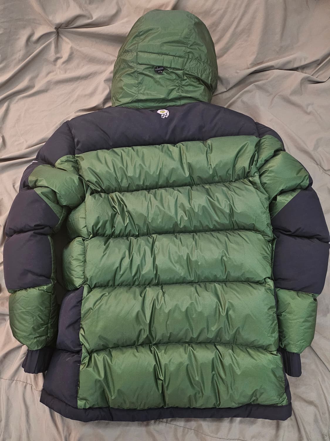 마운틴하드웨어 마하 리드캐스트1 정글 100L 판매합니다 상품이미지2