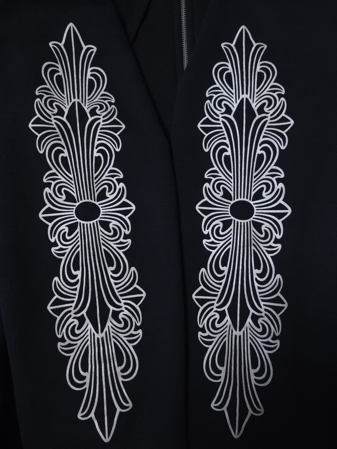 [L] 크롬하츠 홀스슈 플로랄 헤비웨이트 후드집업 블랙 상품이미지4