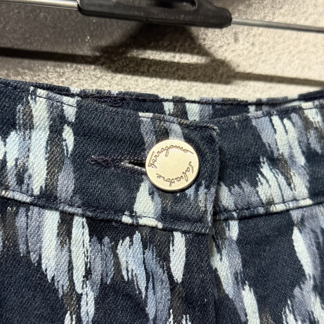 페라가모 00s 자카드 풀 패턴 와이드 데님 팬츠 상품이미지5