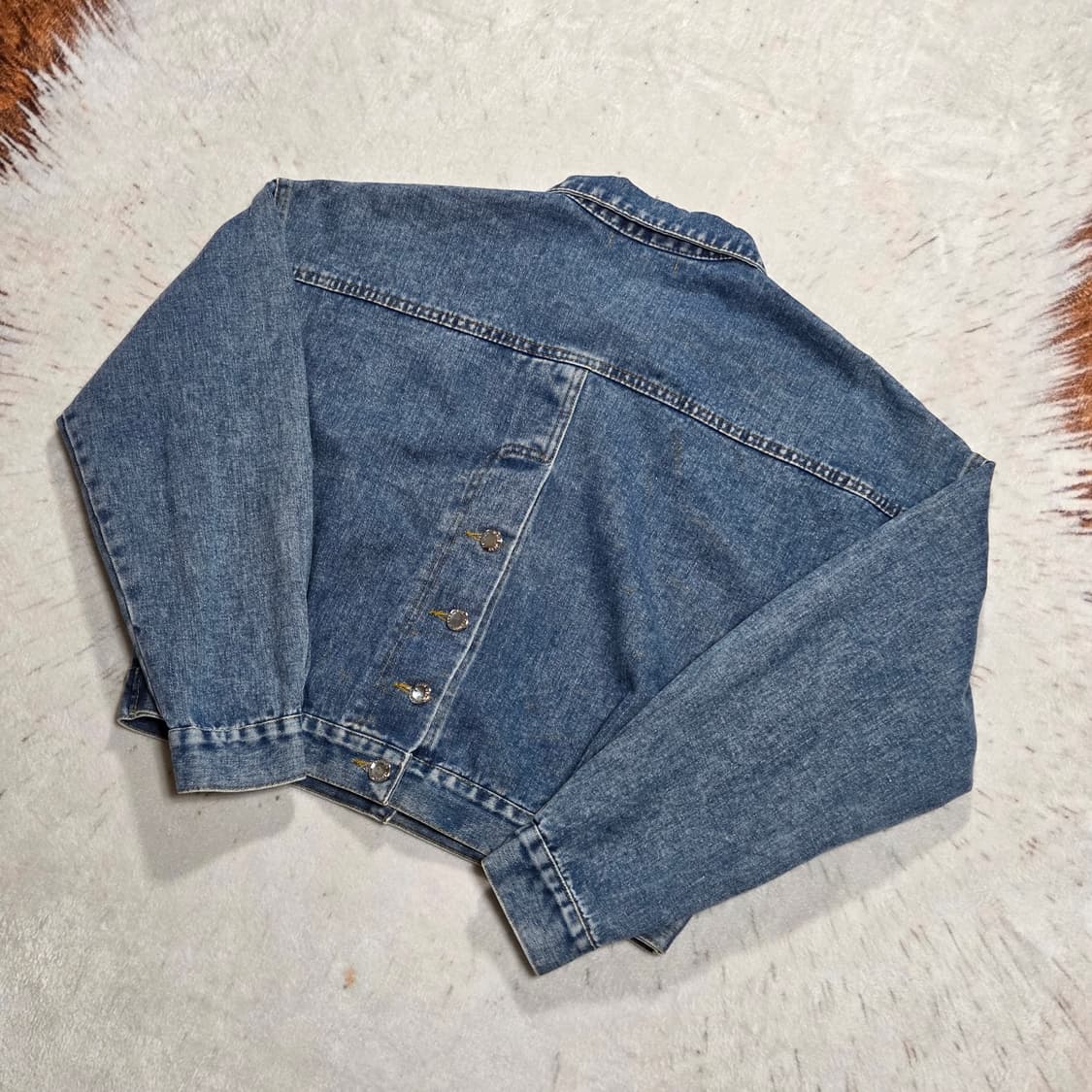 빈티지 중청 백버튼 크롭 데님자켓 상품이미지4