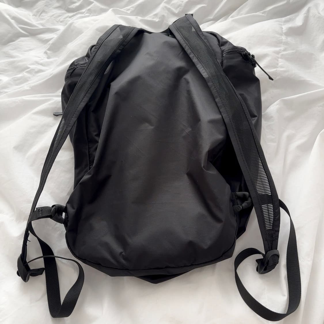 아크테릭스 헬리아드 15 백팩 블랙 상품이미지2