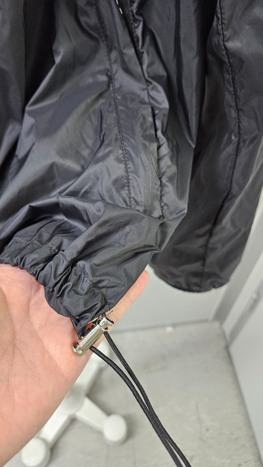 산드로 경량 나일론 후드 바람막이점퍼(M) 상품이미지4