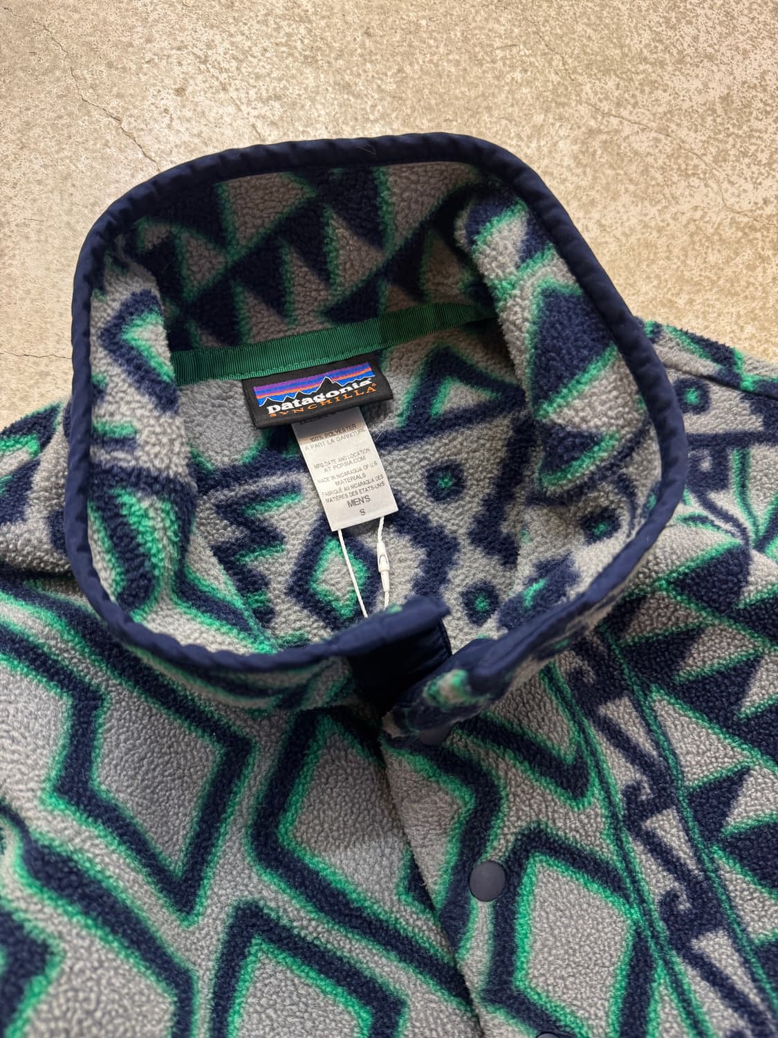 파타고니아 아즈텍 헤비웨이트 신칠라 스냅티  상품이미지3