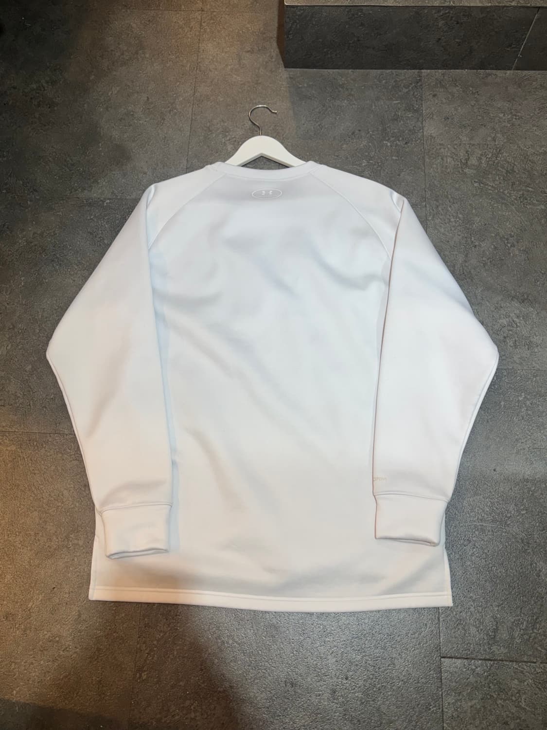 언더아머 맨투맨 화이트 XL 상품이미지3