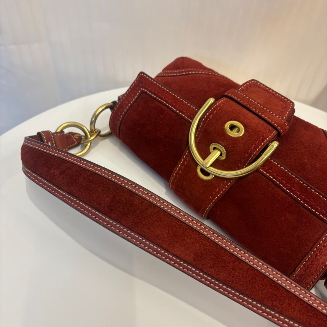 정품 코치 스웨이드 버클 숄더백     상품이미지7