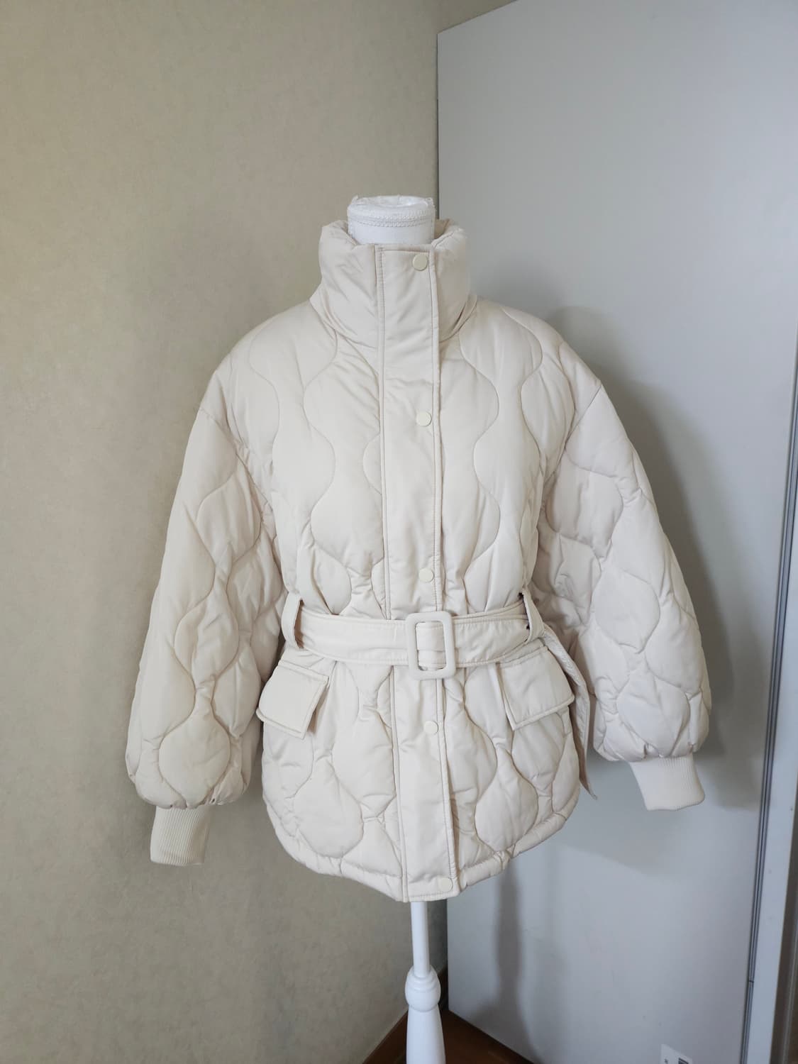 비지트인뉴욕 웰론 벨티드패딩 상품이미지1