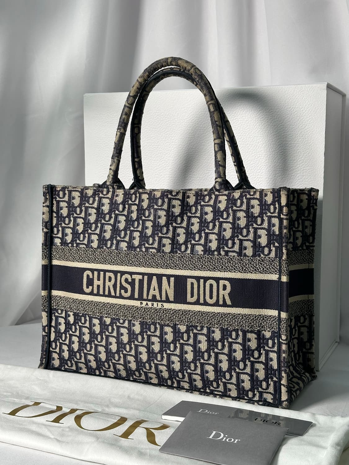 디올 오블리크 북토트 미디움  상품이미지2