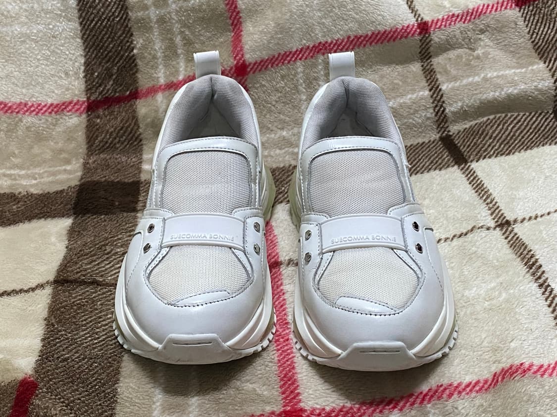 슈콤마보니 여성 스니커즈 운동화 245 (29.8만원) 상품이미지2