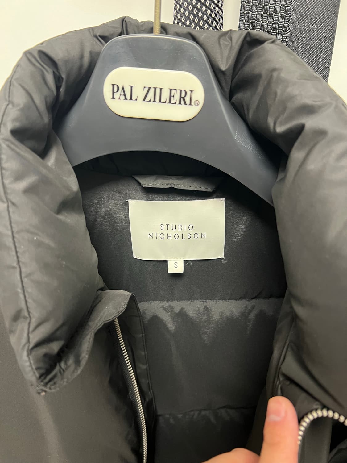 스튜디오 니콜슨 다운자켓 상품이미지3