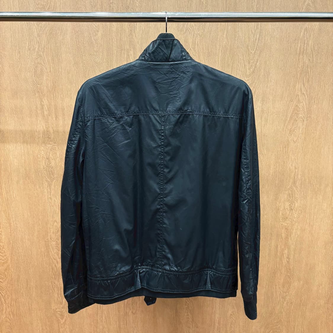 디젤 바이커 자켓 밑단 시보리 스탠드 칼라 메탈 지퍼 디테일 블랙 상품이미지3