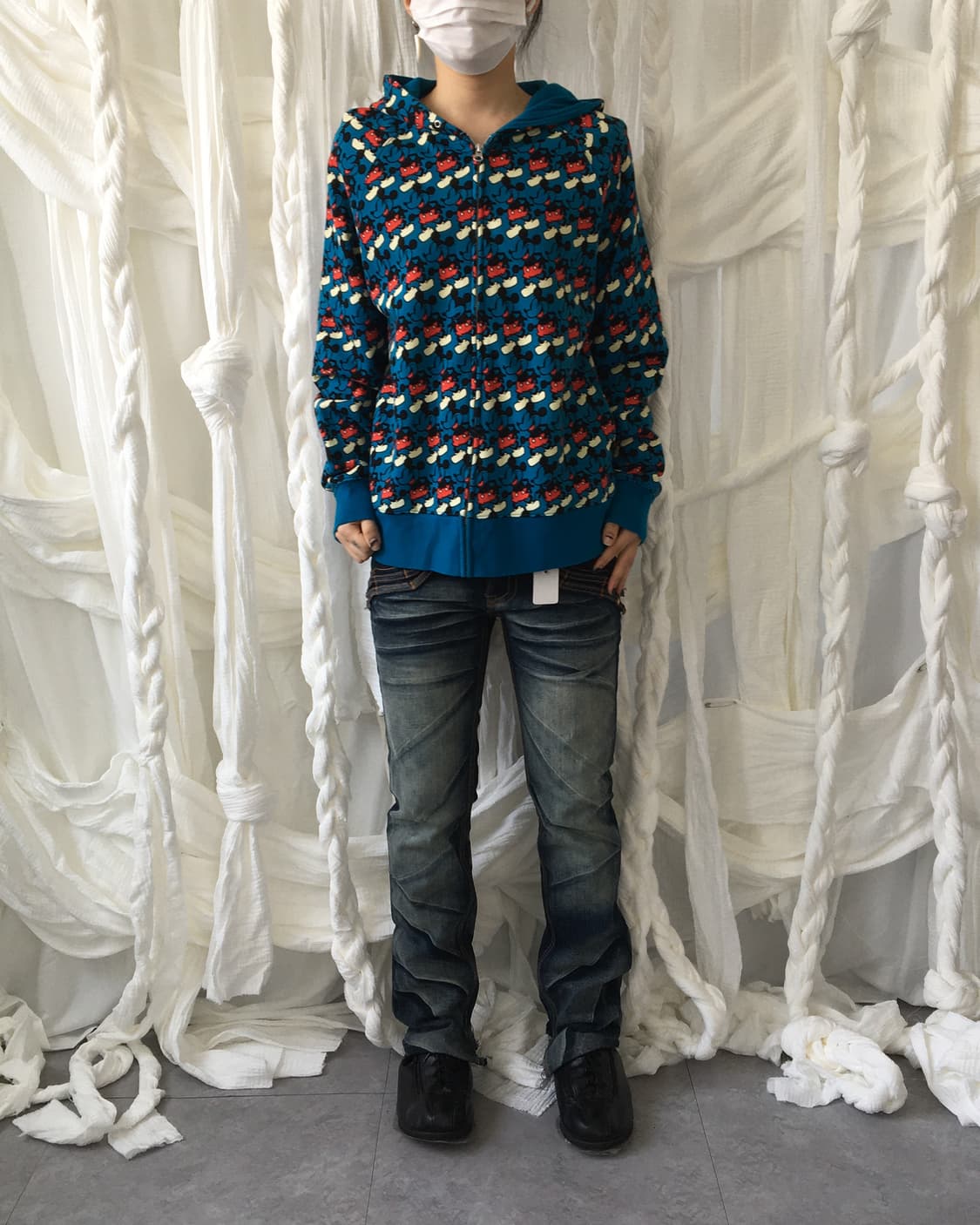 Disney pattern hood zip up 상품이미지6