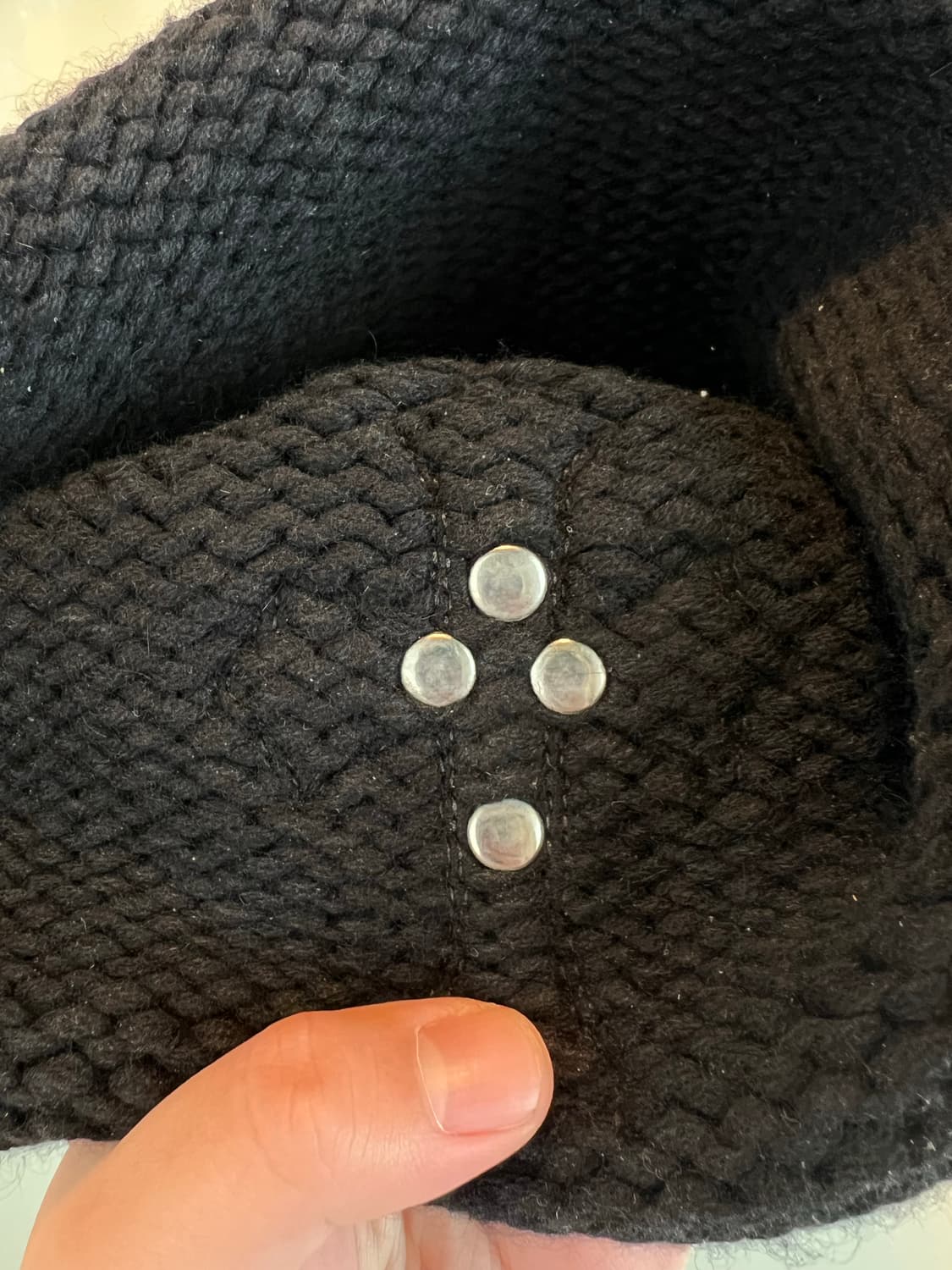 크롬하츠 실버 크로스 참 캐시미어 비니 상품이미지5