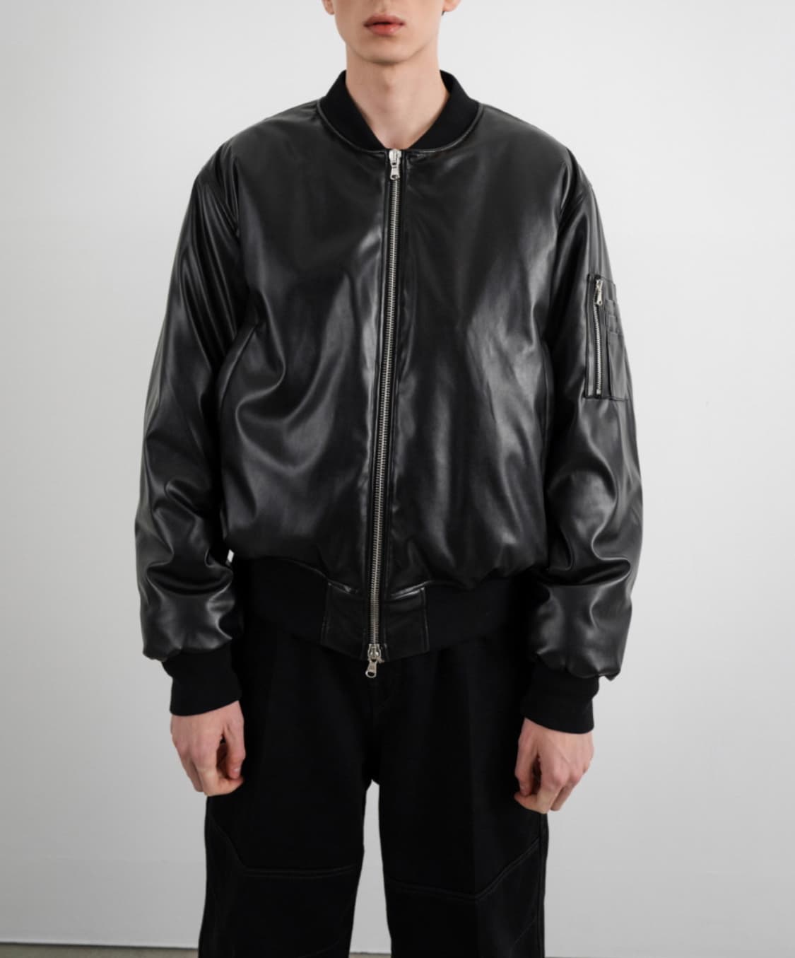 새상품(M)인사일런스 비건 레더 MA-1 블랙 상품이미지7