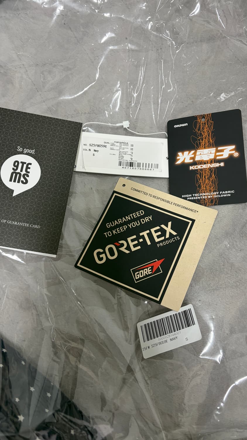 (S) 25FW 나나미카 고어텍스 다운 코트 S사이즈 네이비 상품이미지4
