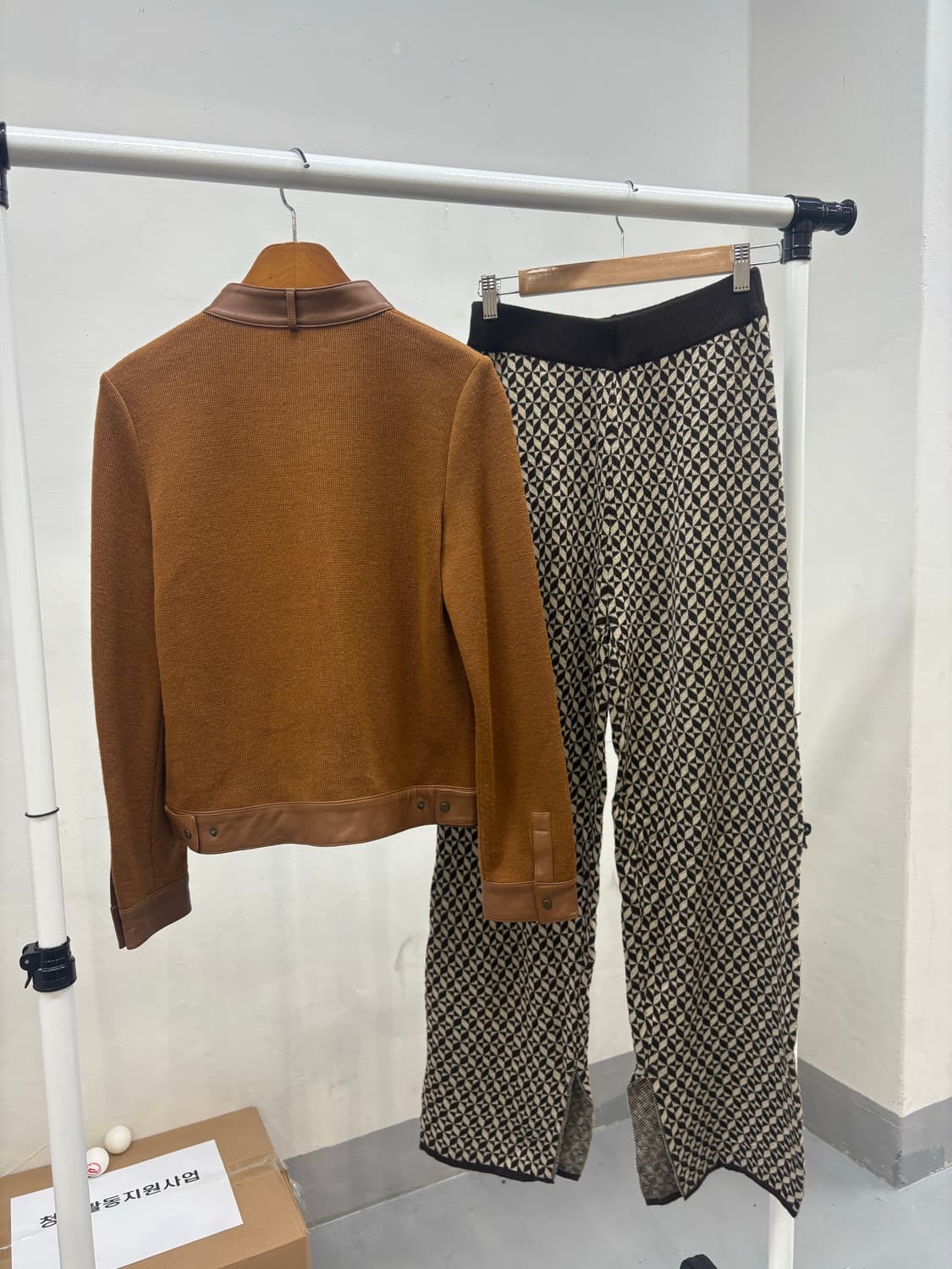 패턴니트 팬츠 상품이미지2