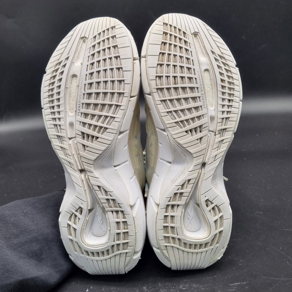 리복 직키네티카2 운동화 245 상품이미지3