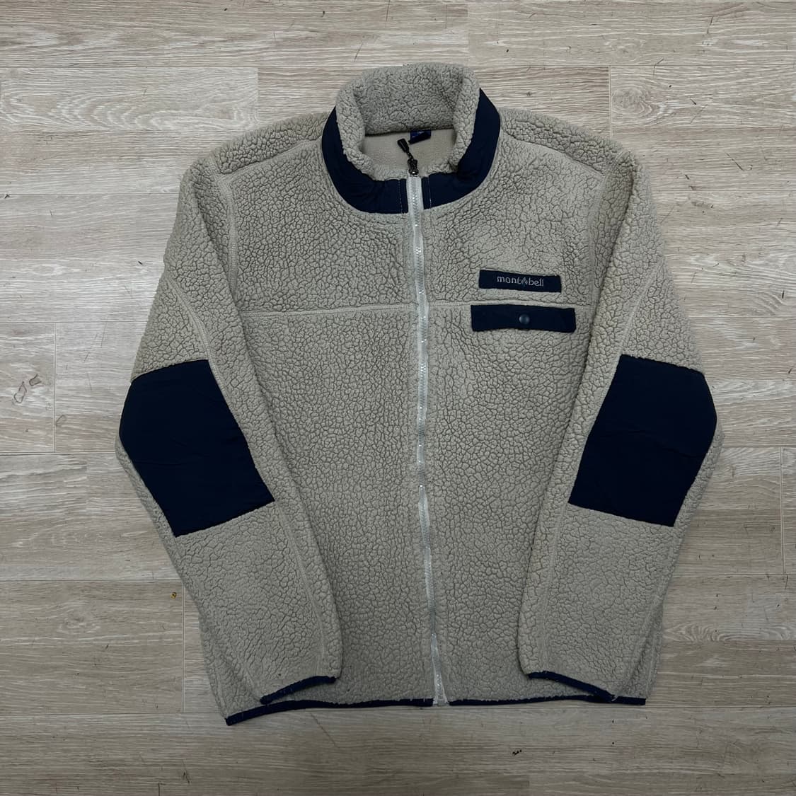 몽벨 아웃도어 포켓 엘보패치 뽀글이 후리스 자켓 [베이지] L/100 상품이미지1