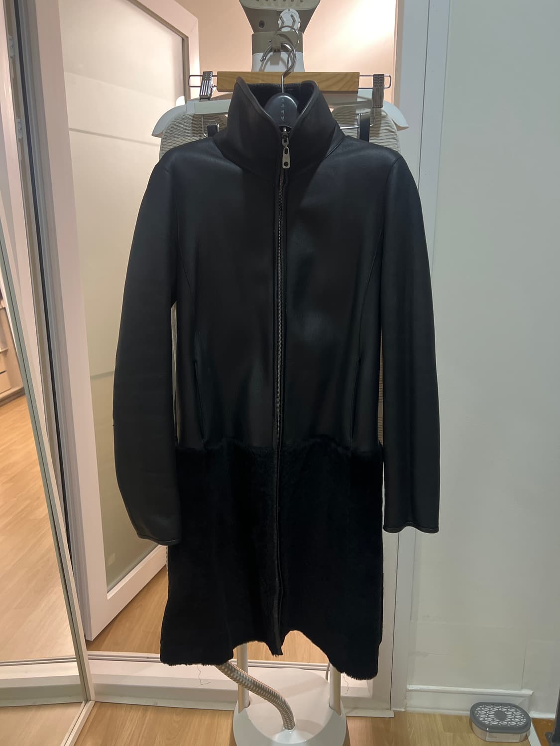 엠포리오알마니 리버시블 무스탕 상품이미지2