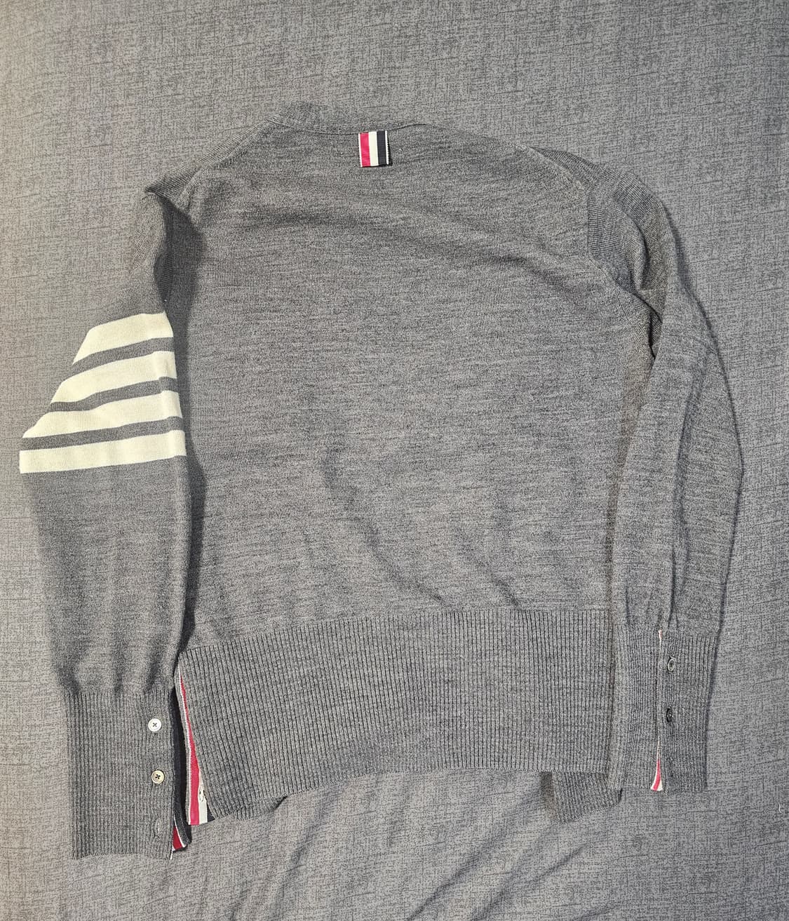 톰브라운 그레이 가디건 3사이즈 상품이미지3