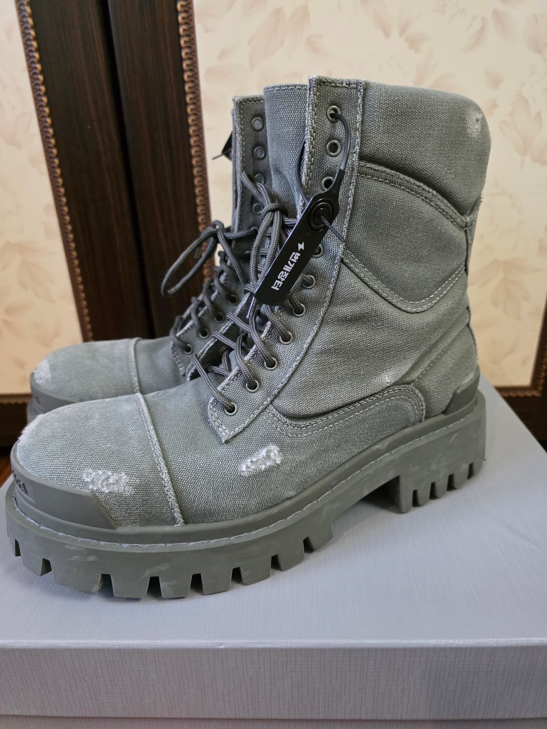 발렌시아가 컴뱃 스트라이크 41 상품이미지3