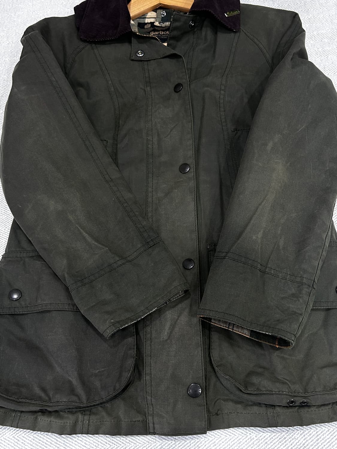 바버 왁스 자켓 다크 올리브 여성 55사이즈 상품이미지5