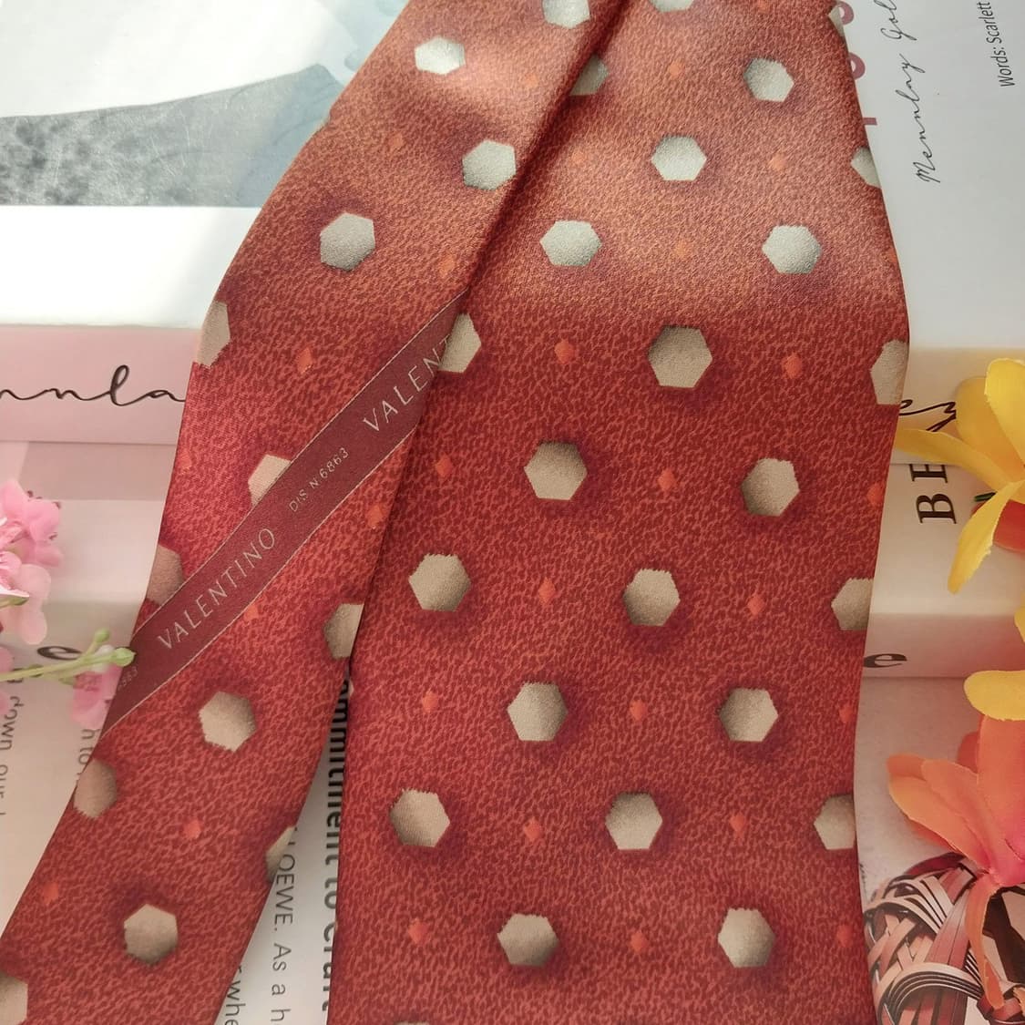 발렌티노 실크 브라운 기하 패턴 넥타이 10.1cm A+등급 K1395
 상품이미지3