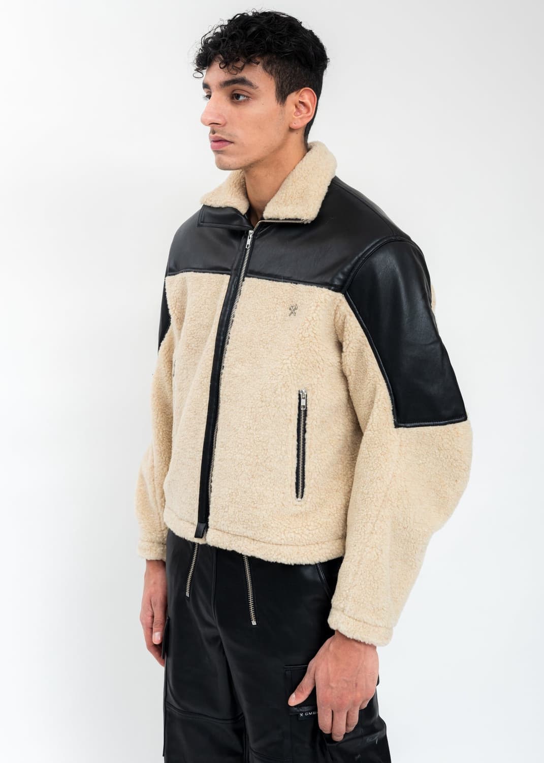 GmbH /Beige Two Tone Fleece Jacket 테디자켓 상품이미지3