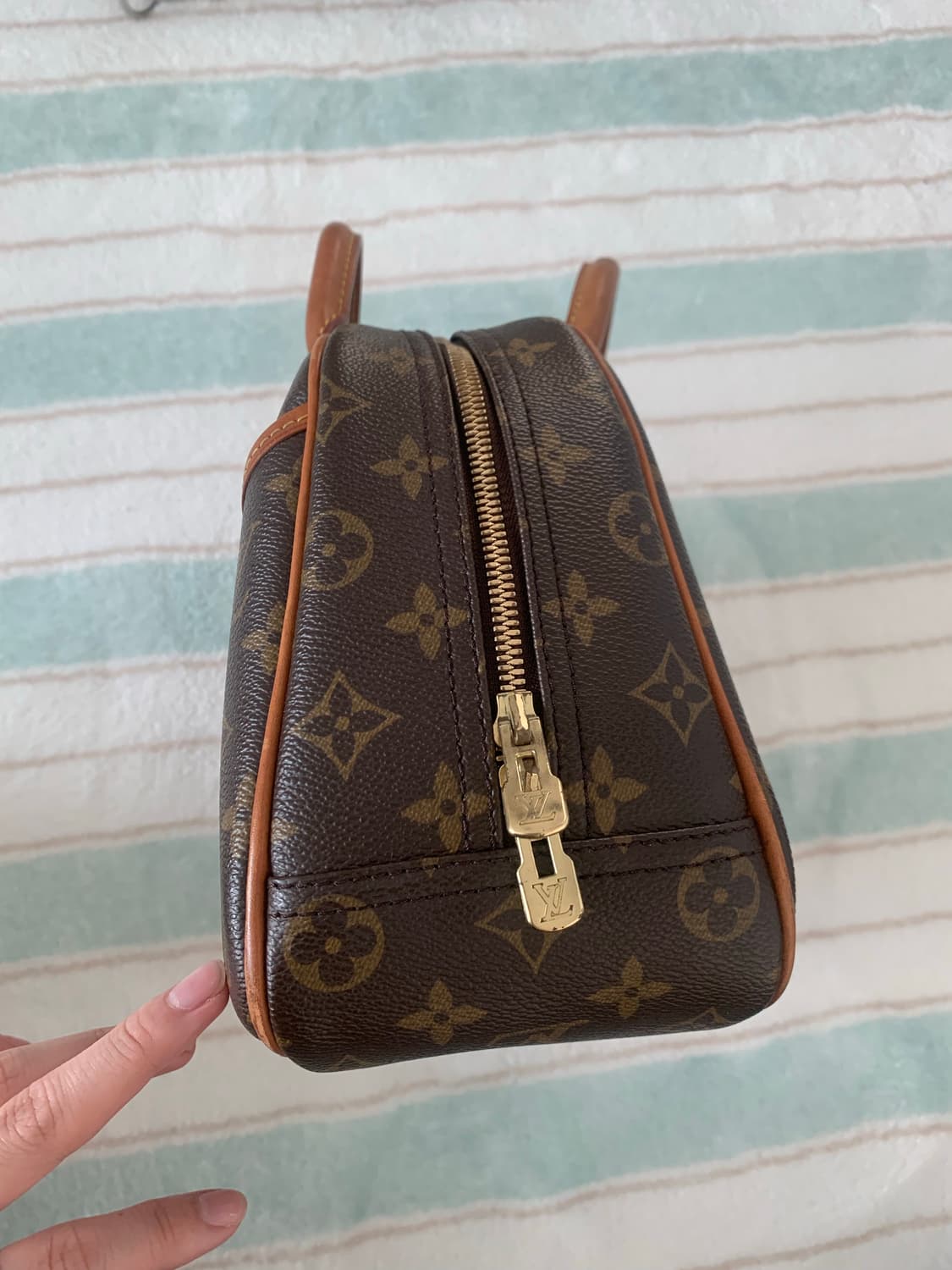 루이비통 볼링백 트루빌 pm 가방 상품이미지5