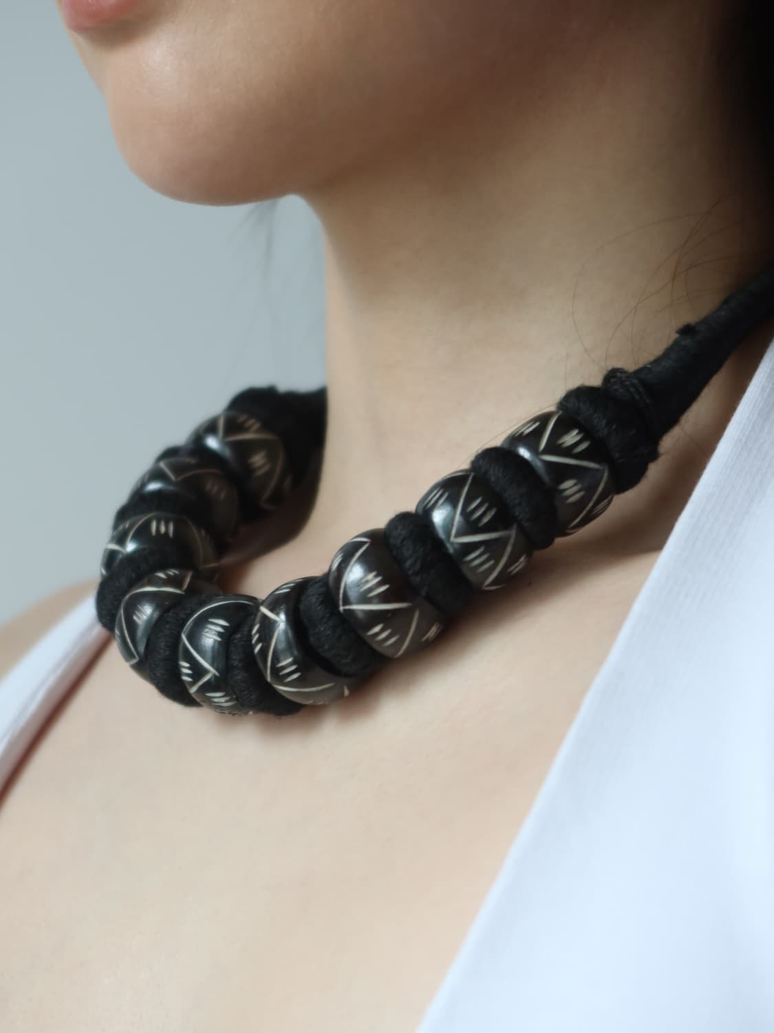 wood & thread necklace 상품이미지1