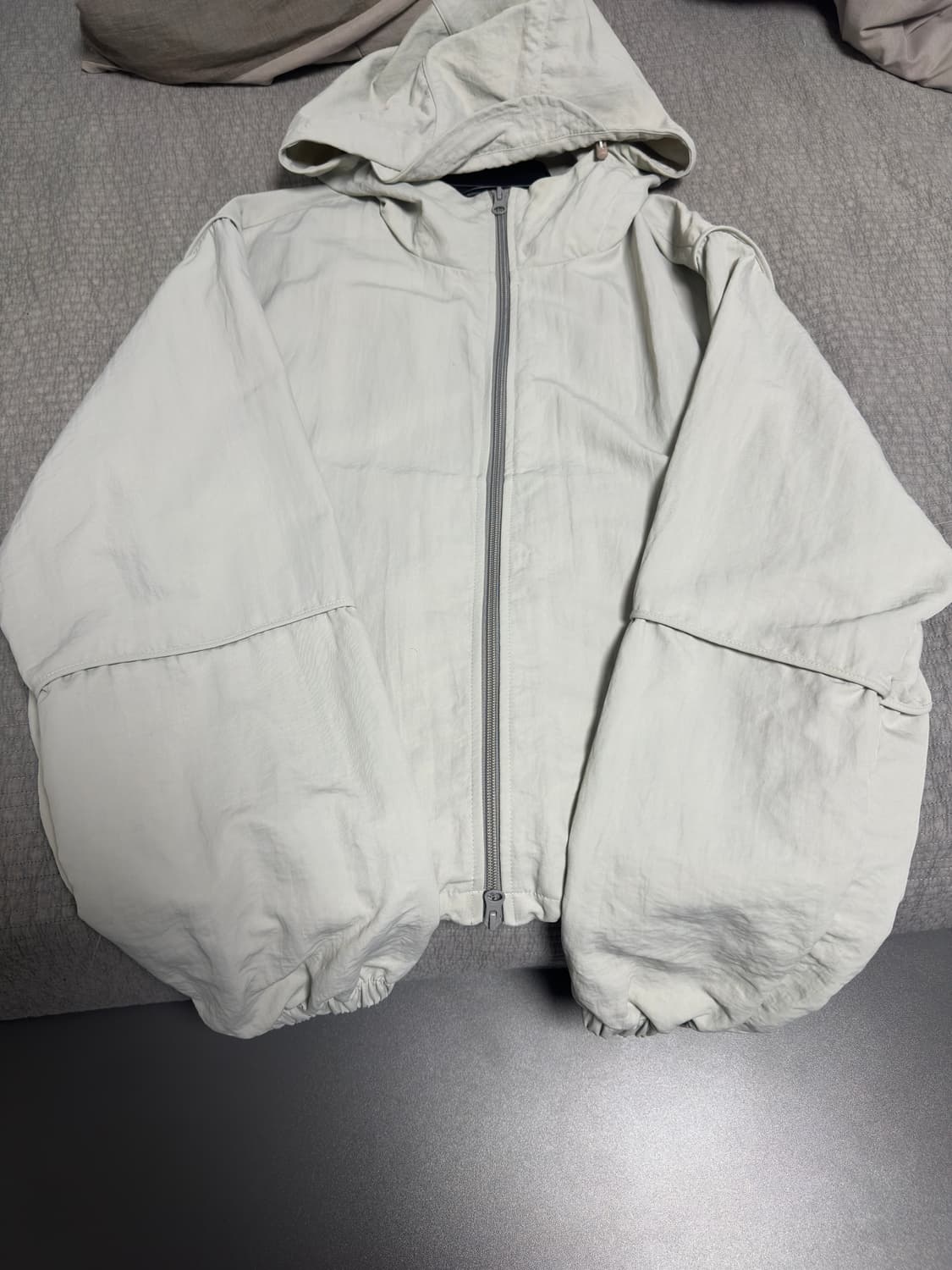 해칭룸 크롭윈드브레이커 라이트 그레이 4(L) 상품이미지3