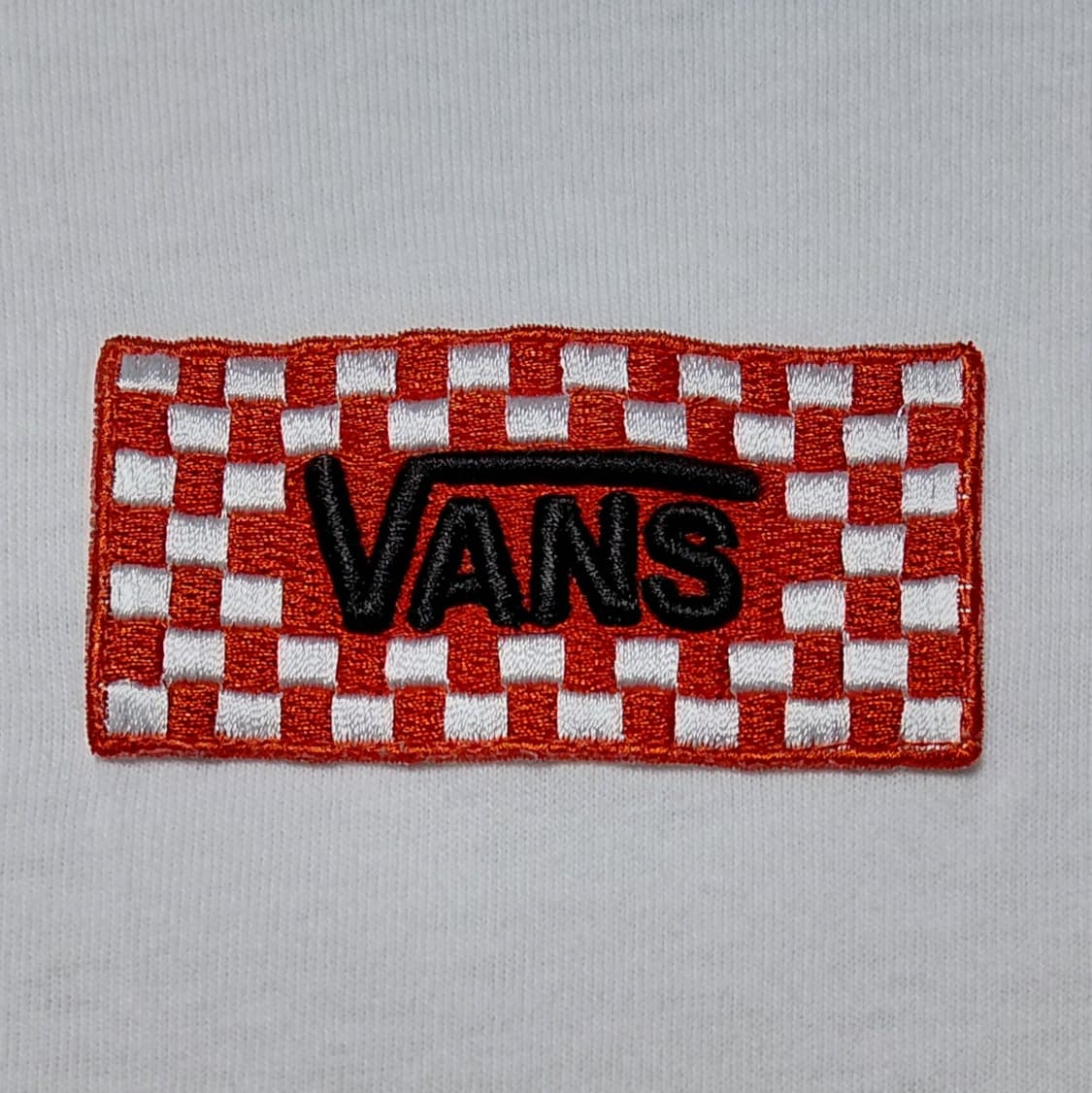 [L] Vans 체커보드 레드 박스로고 자수 반팔 티셔츠 (화이트) 상품이미지4