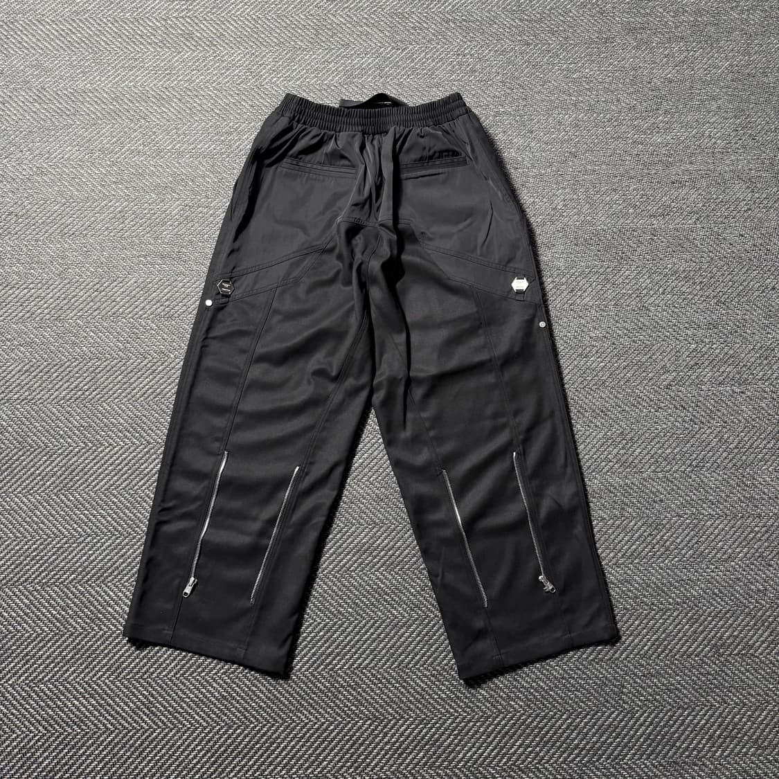 언더마이카 오현석 볼튬5 하드웨어 카고 와이드 팬츠 상품이미지2