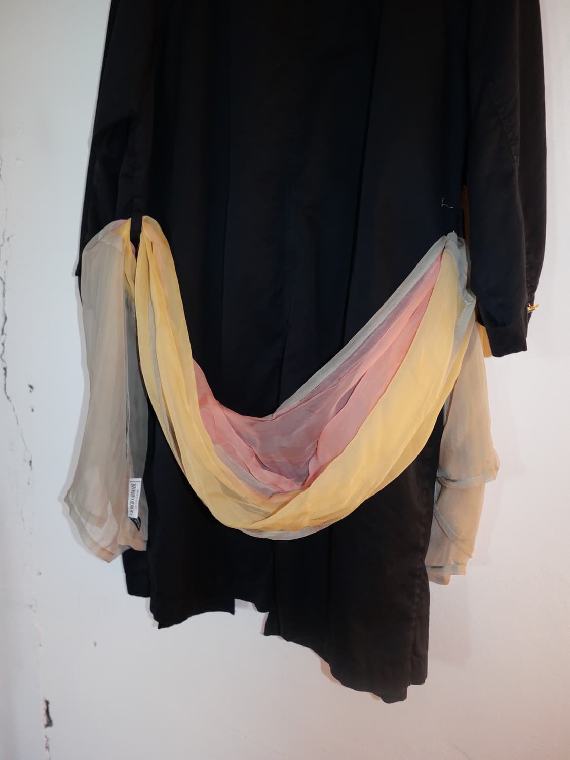 Giorgio Armani 1990s silk scarf 상품이미지4
