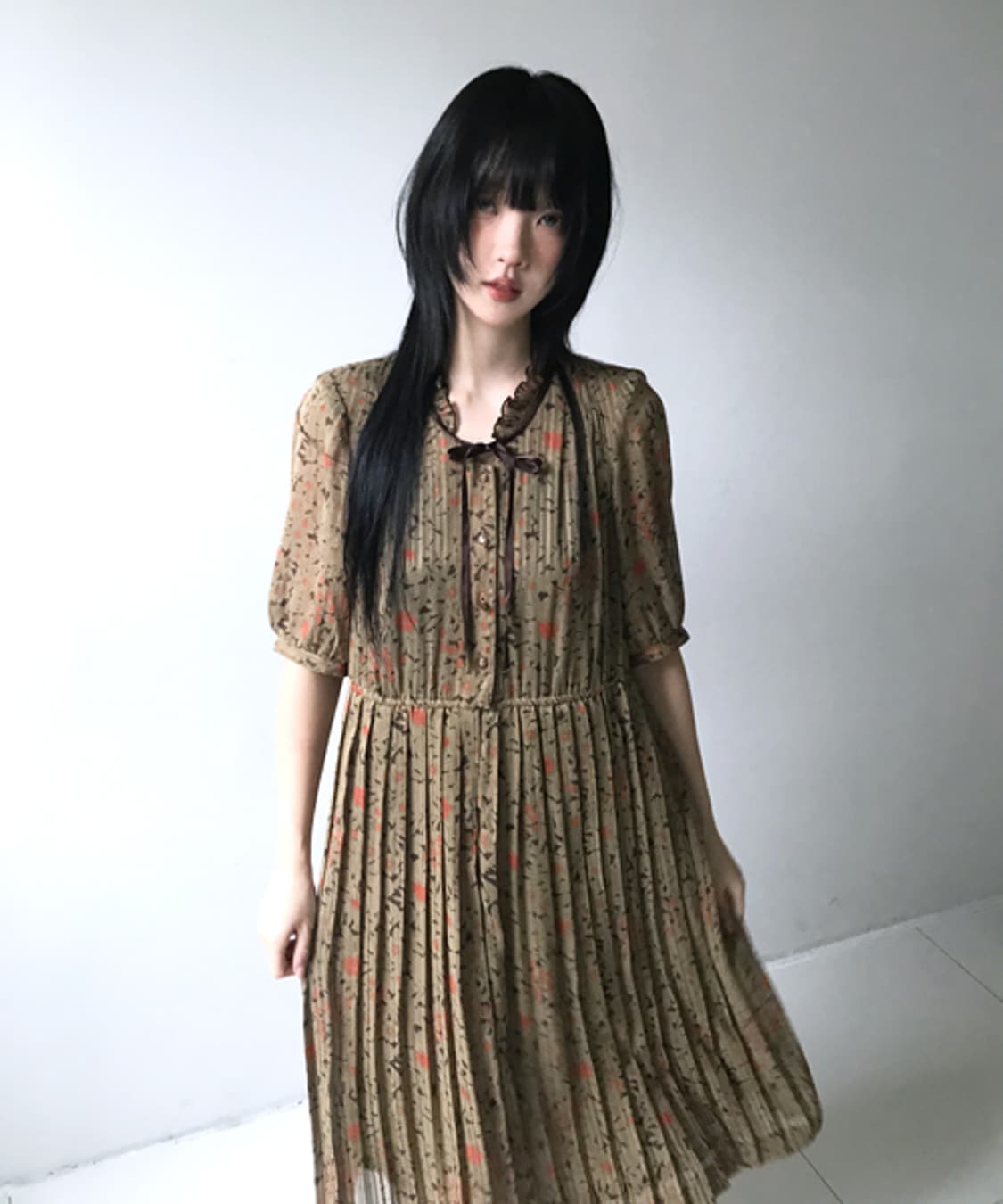 Lace collar pleats dress 상품이미지1