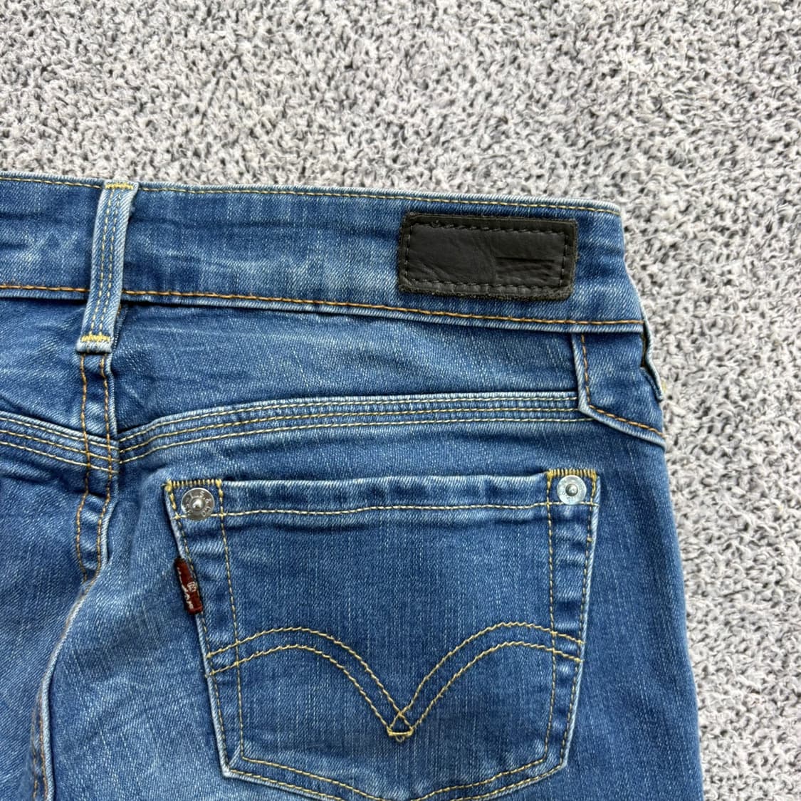 26 리바이스 여성 중청 워싱 데님 팬츠 0413J 상품이미지3