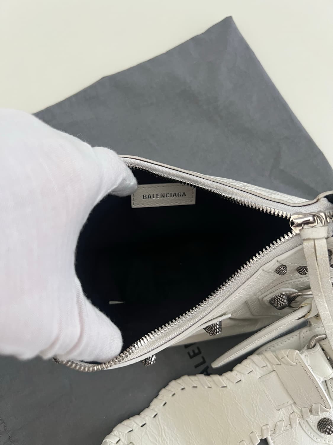 발렌시아가 르카골 xs 화이트  상품이미지10