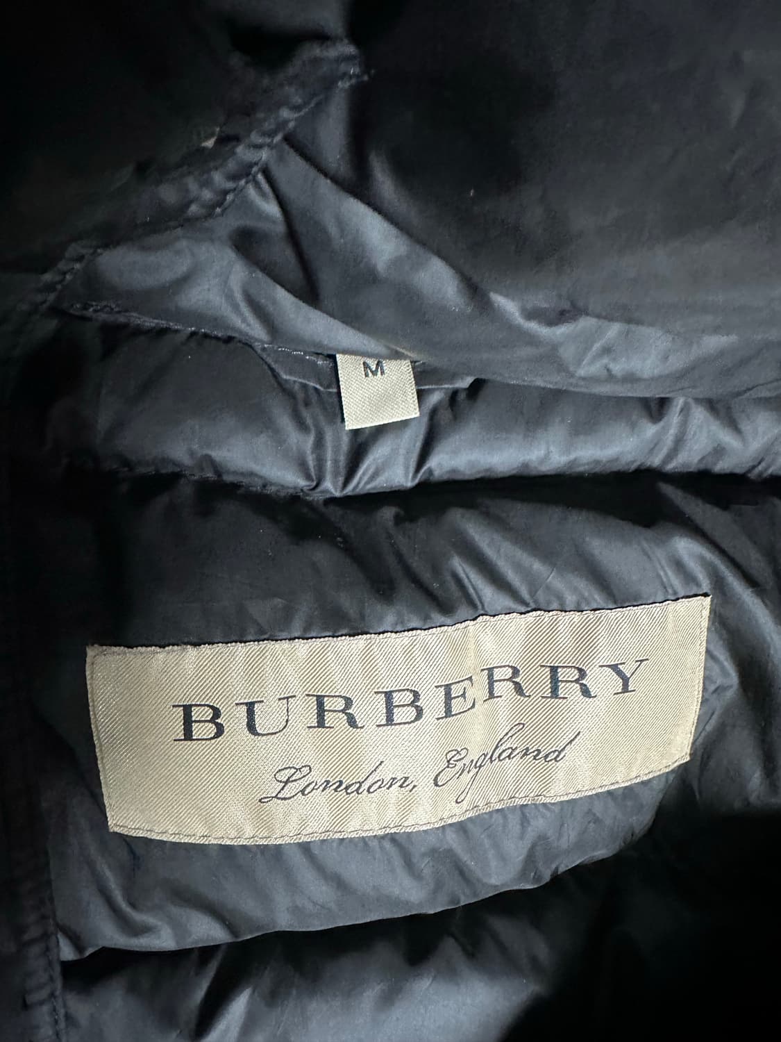 버버리 여성 롱패딩 M 블랙 상품이미지3