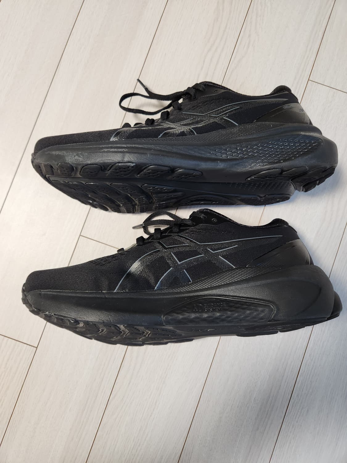 새상품급) 아식스 러닝화 젤 카야노 30 블랙 사이즈270 운동화(데상트 상품이미지6