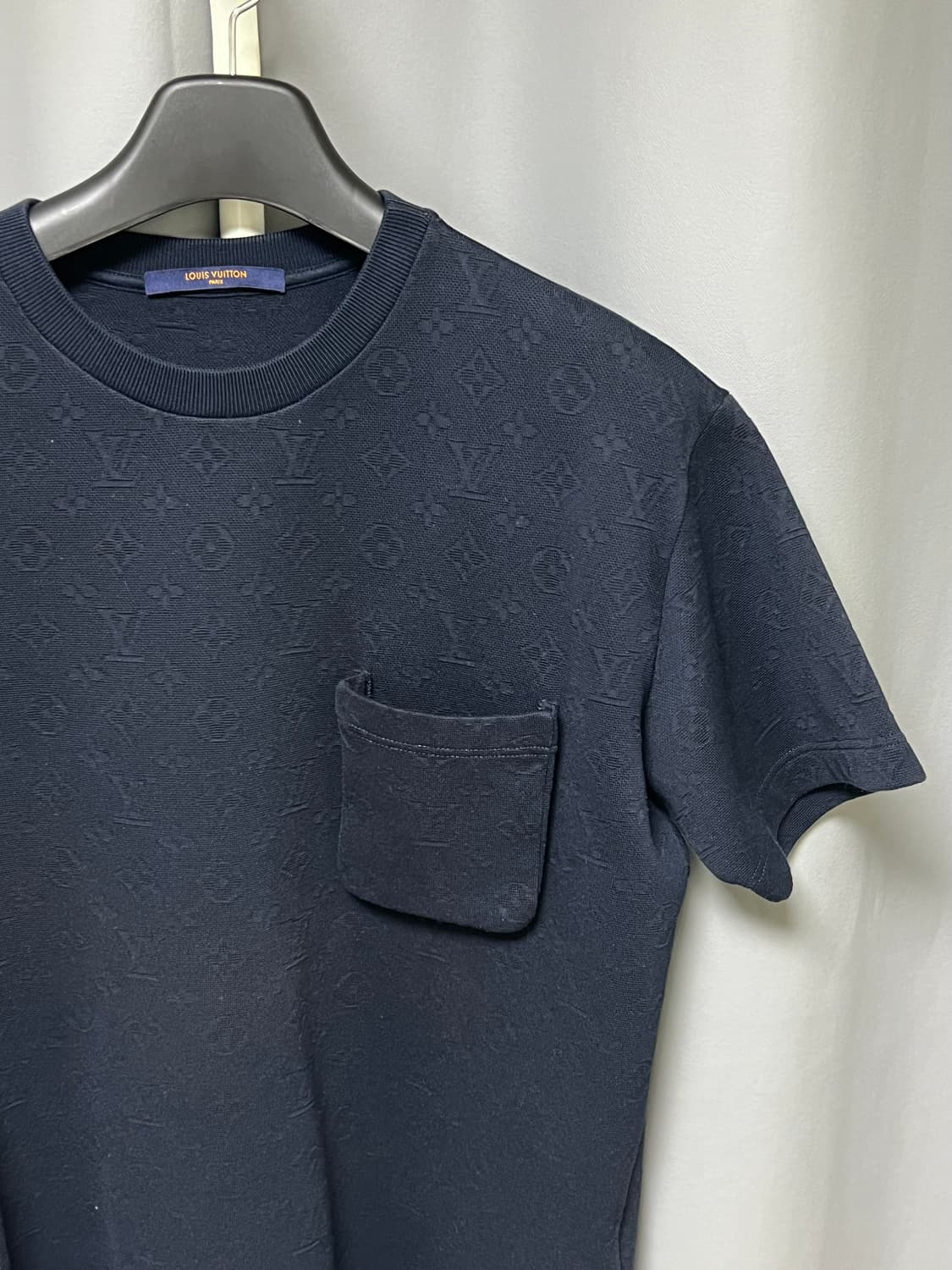[정품] M 루이비통 모노그램 포켓 반팔티 네이비 상품이미지1