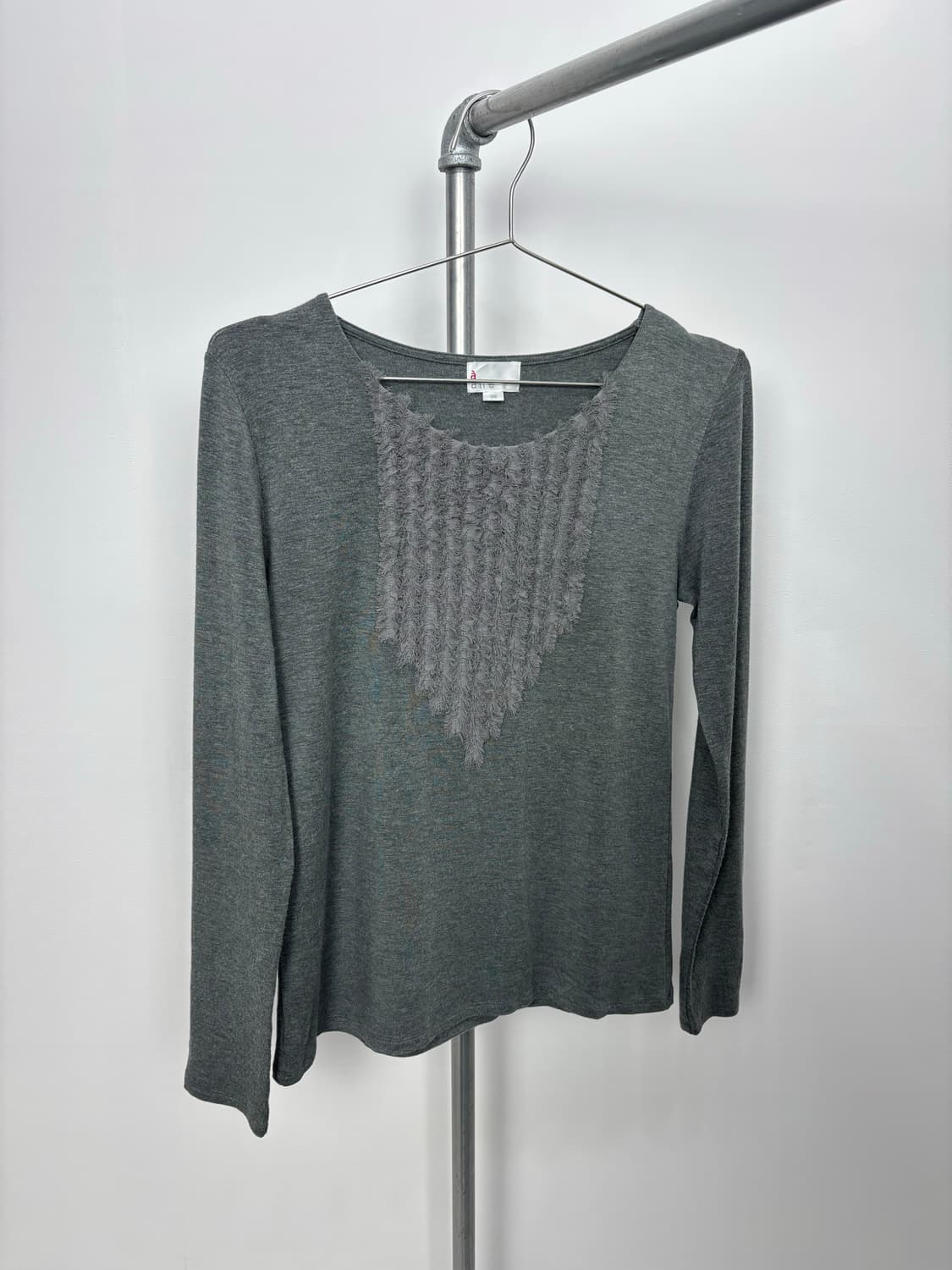 FUZZY LACE DETAIL TOP 상품이미지6