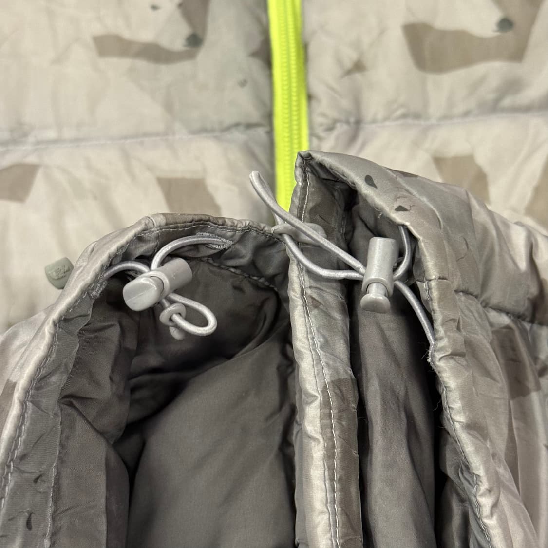 노스페이스 카모 밀리터리 그레이 숏패딩 150 상품이미지8