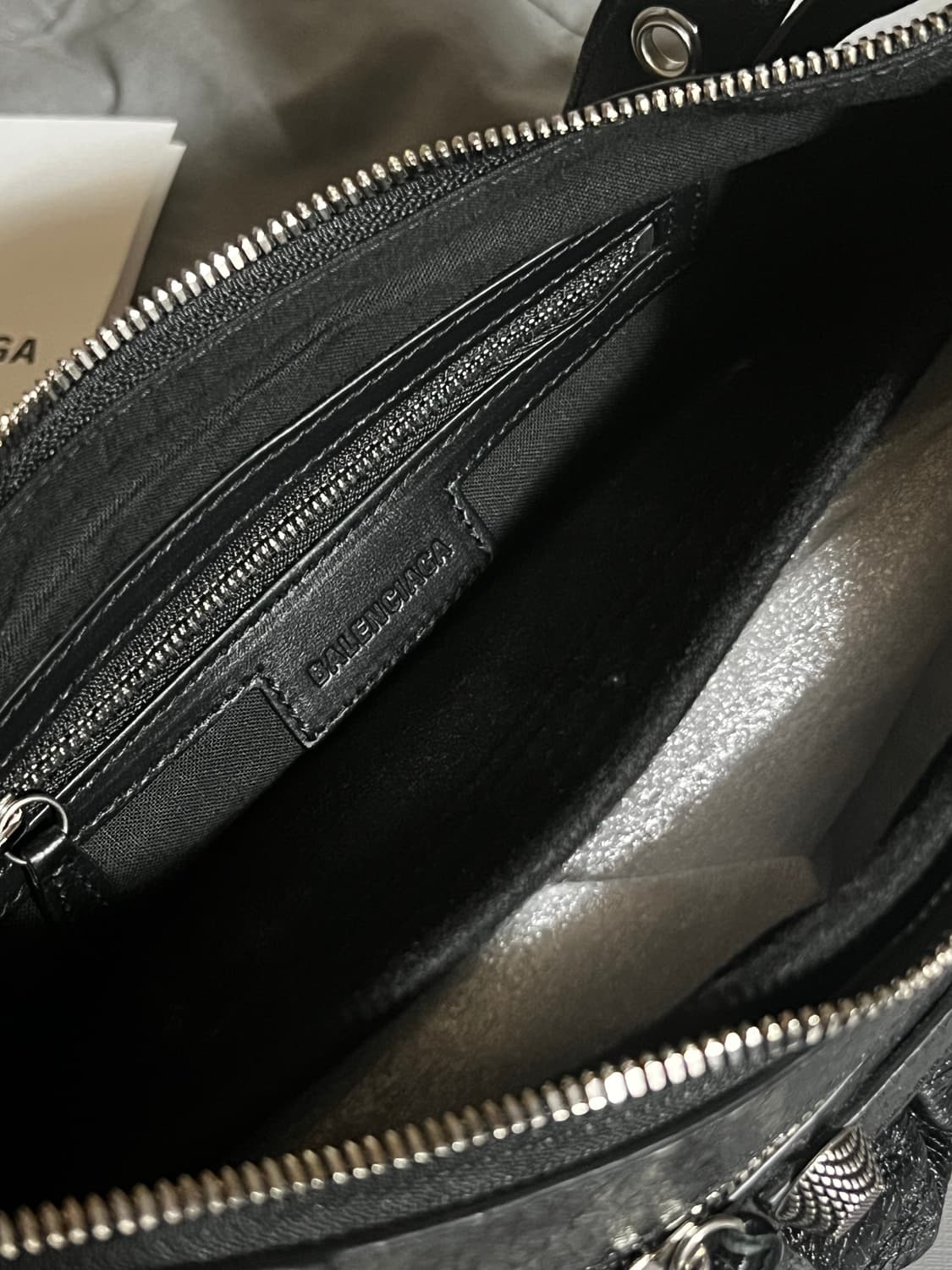 발렌시아가 르카골 S 블랙 숄더백 상품이미지10
