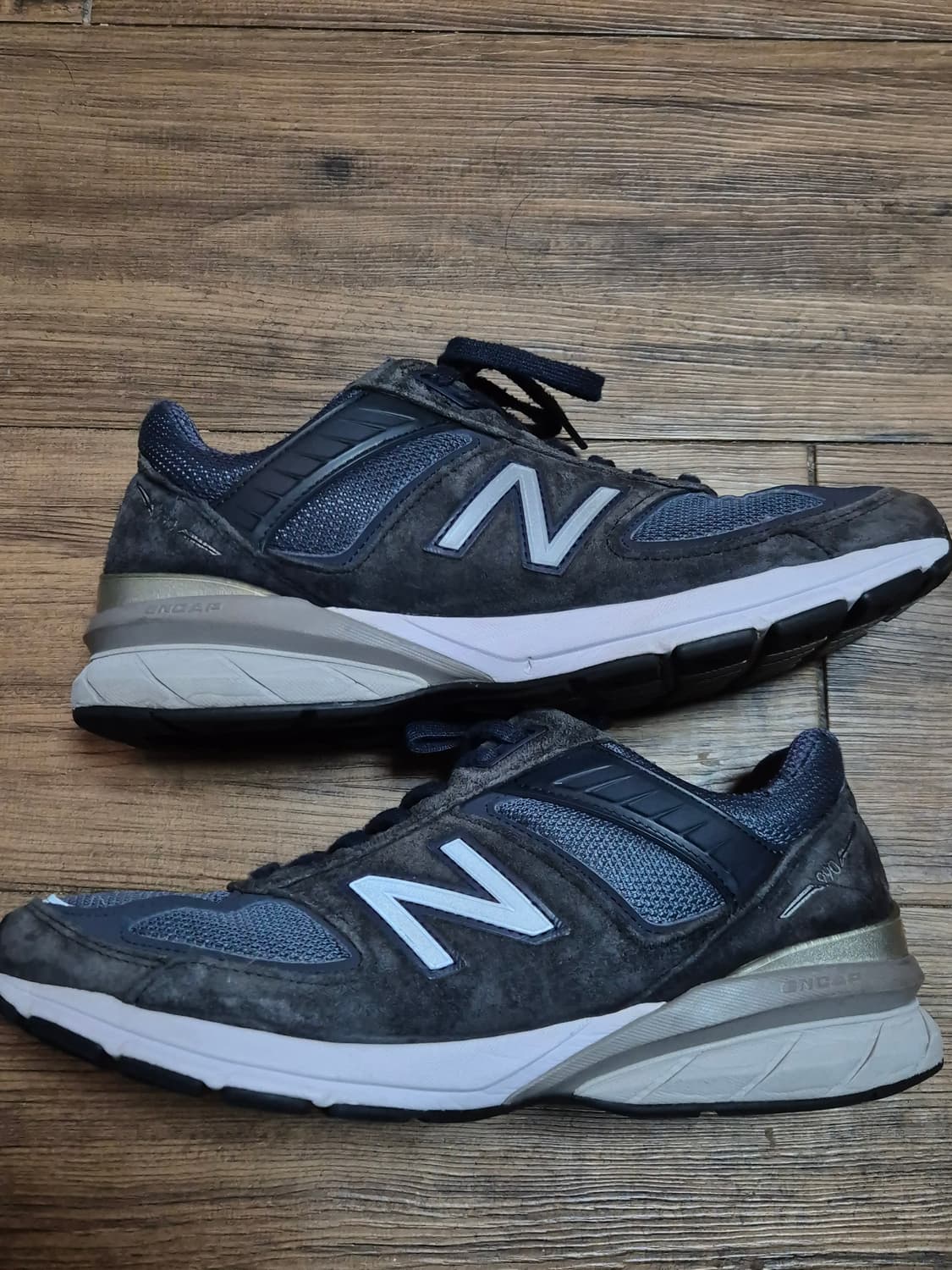 뉴발란스 990v5 네이비 275 2E 상품이미지1