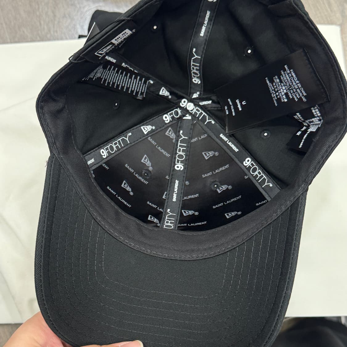 생로랑 x 뉴에라 YSL 모노그램 캡 블랙 상품이미지2